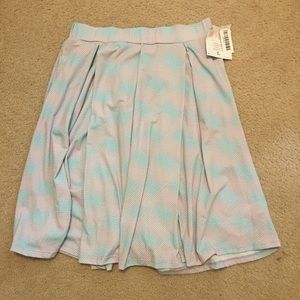 Lularoe Madison skirt with pockets - Large